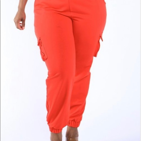 J. ELISE BOUTIQUE PLUS SIZE RED FITTED CARGO JOGGERS SWEATPANTS - Picture 4 of 13